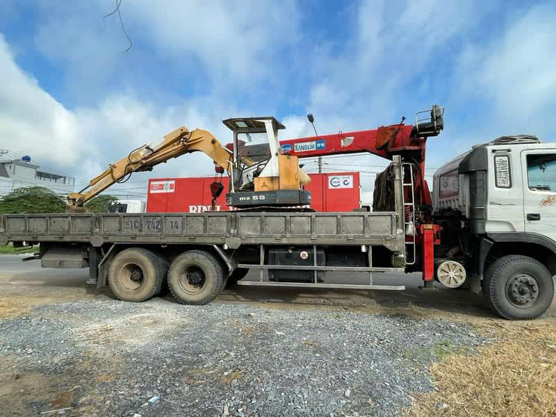 Cẩu hàng quá khổ quá tải Thủ Dầu Một